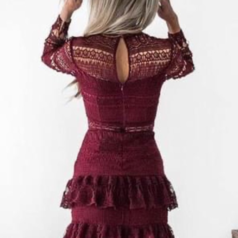 White lace dress - Picture 5 of 9